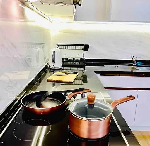 2bedroom-bestlocationbangkok-emquartier-metro-phromphong Бангкок